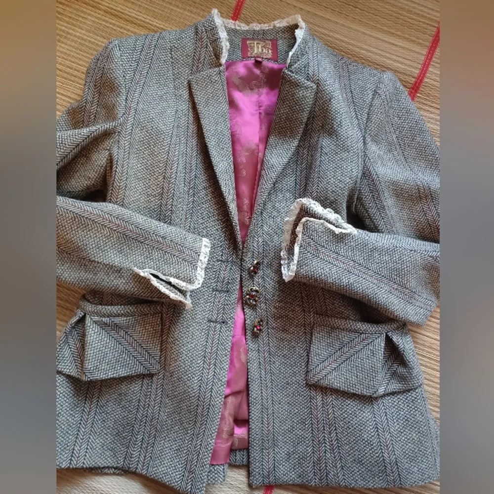 T.ba Wool jacket. - Picture 1 of 8